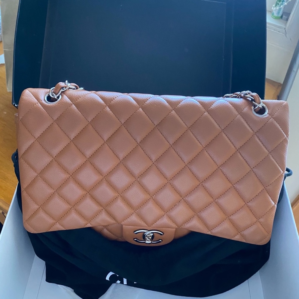 100% authentic Chanel maxi in brown/salmon color